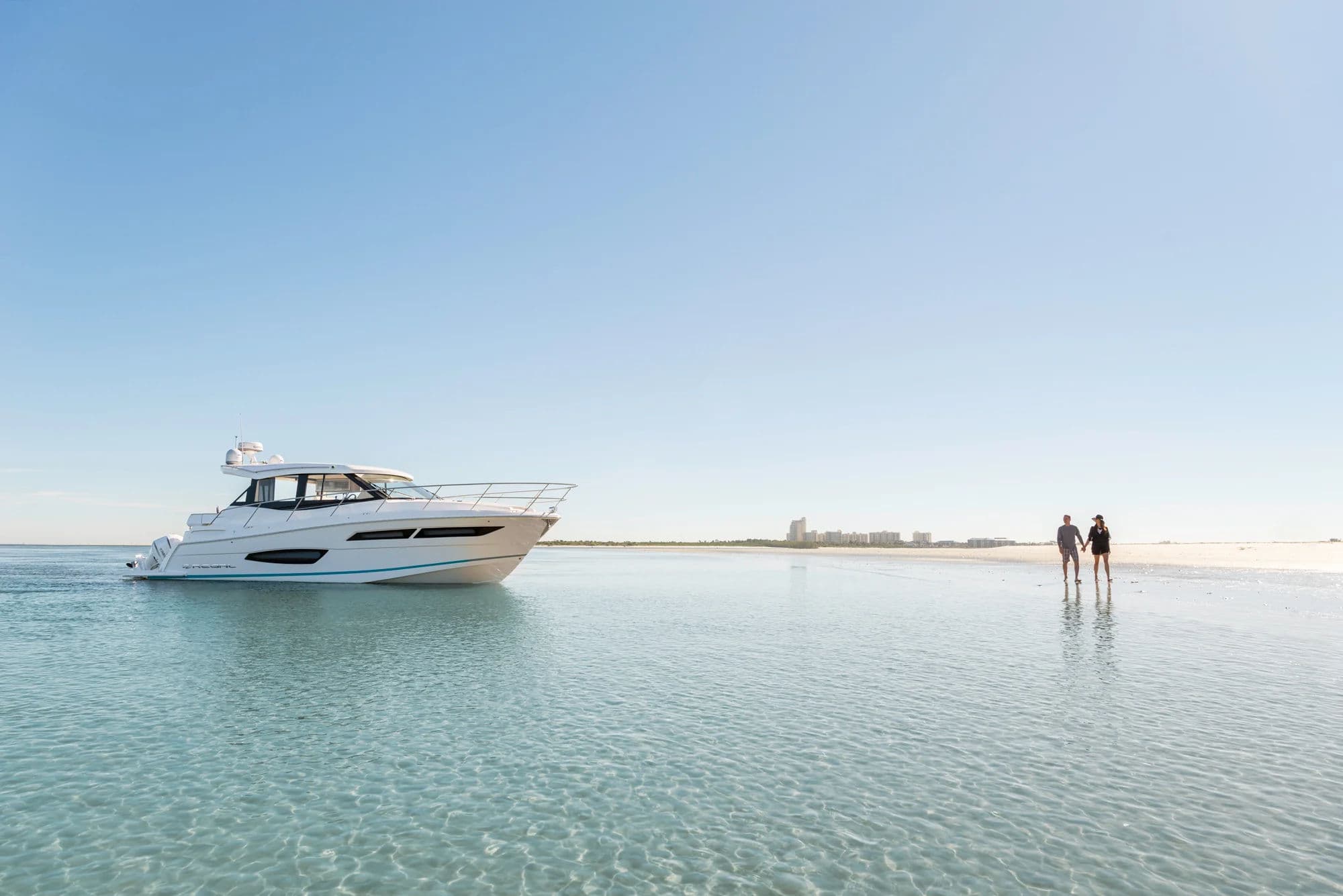 Regal 38 XO, widok zewnętrzny 03.