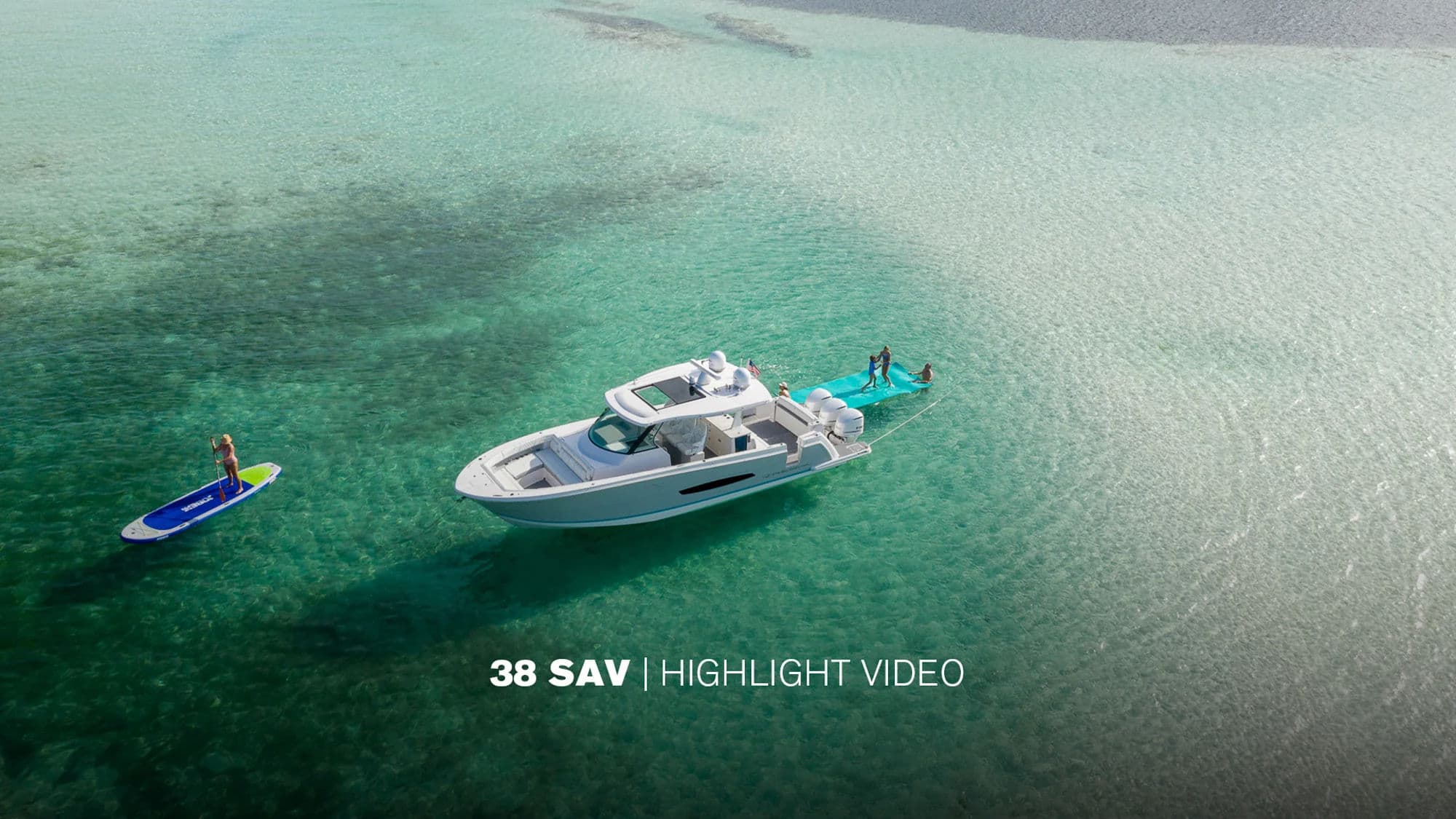 Miniatura głównego wideo modelu Regal 38 SAV.