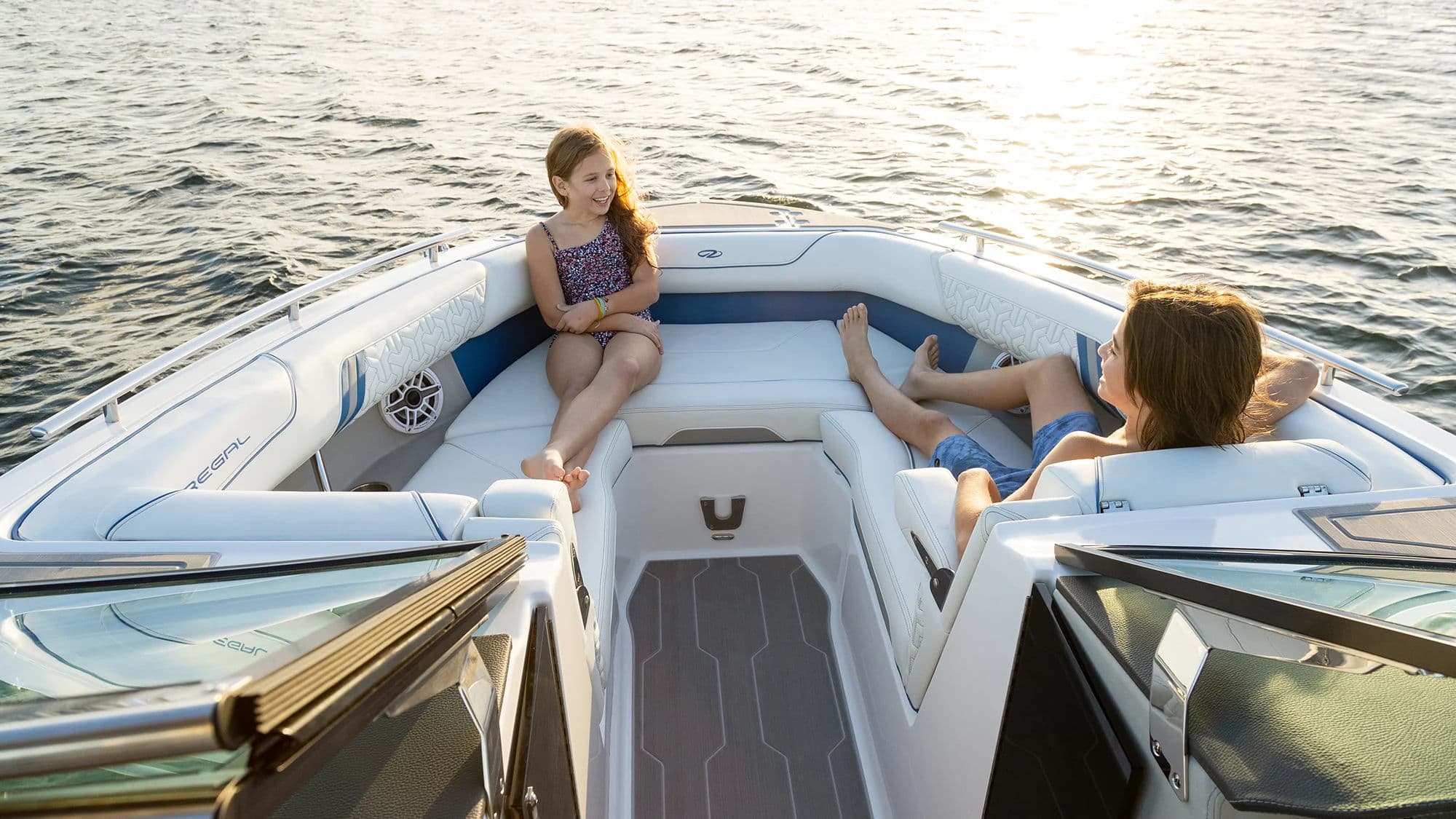 Regal LS9, ujęcie wnętrza 02.