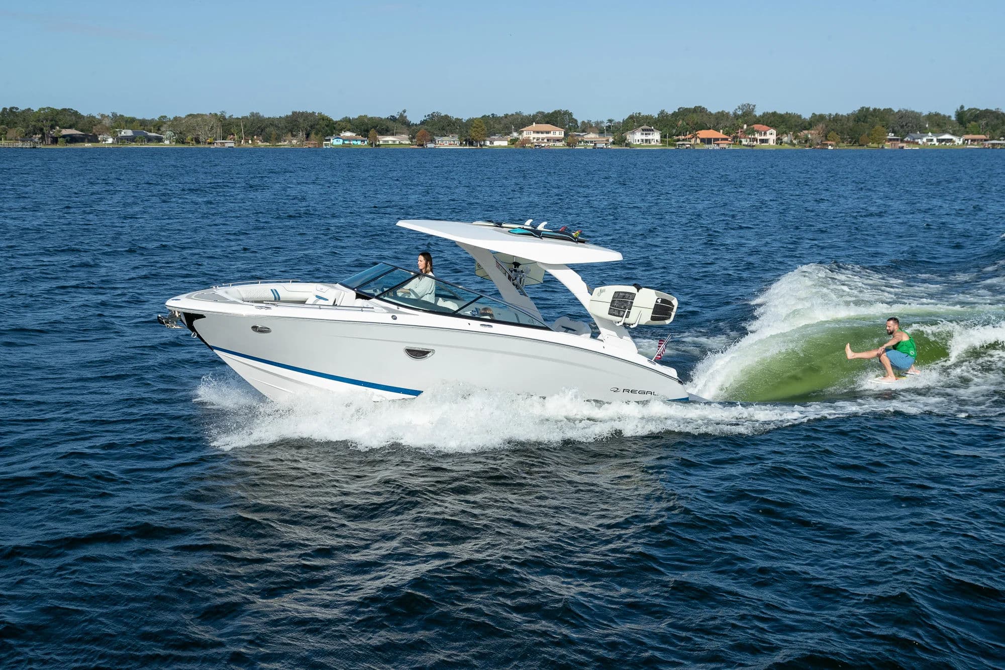 Regal LS9 SURF, ujęcie zewnętrzne 03.