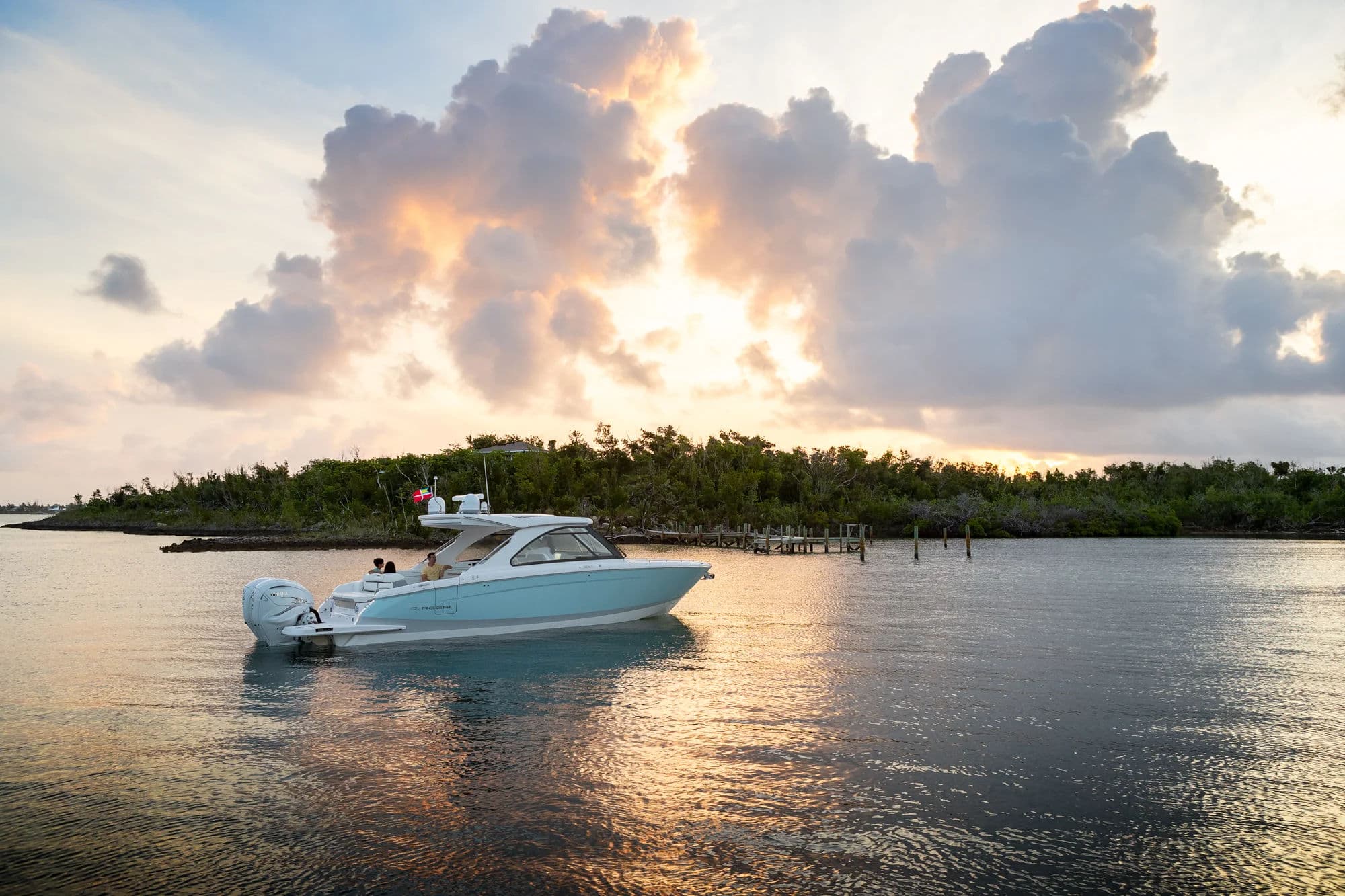 Regal LX36, zewnątrz 03.