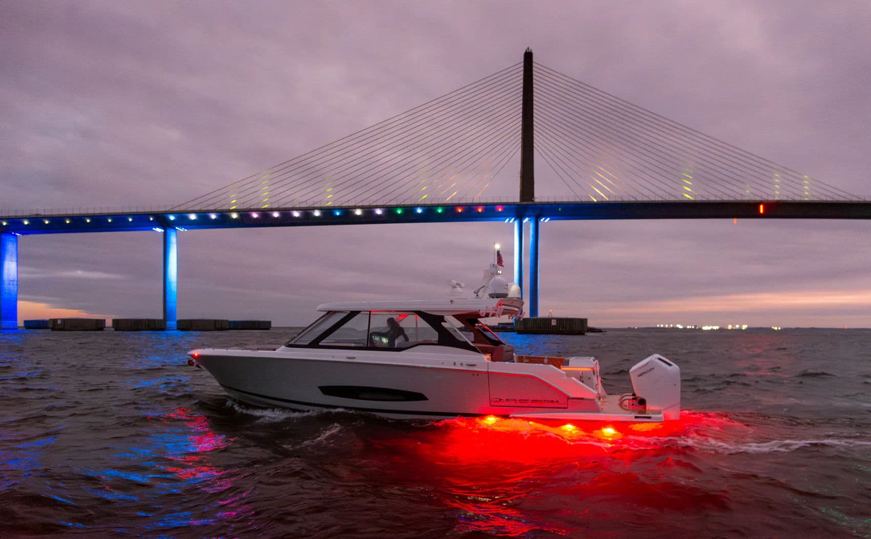 Regal LX43, zewnątrz 01.