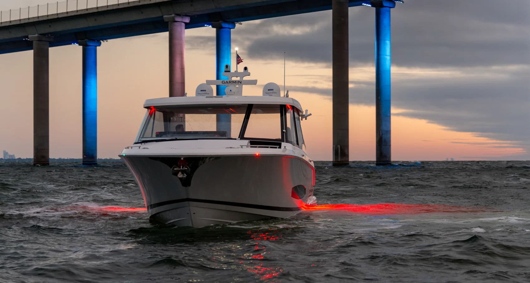 Regal LX43, zewnątrz 02.