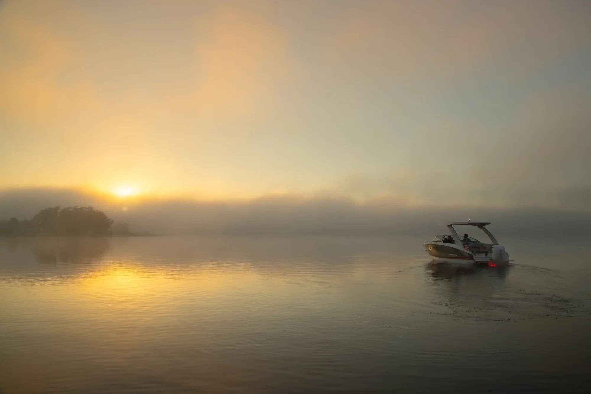 Regal LX6, zewnętrze 02.