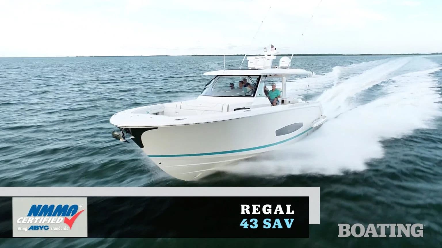 Miniatura recenzji „Przegląd 43 SAV” przygotowanej przez Boating Magazine.