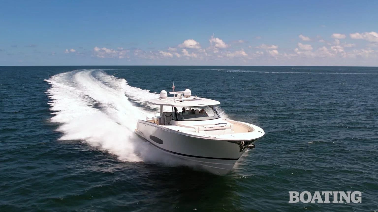 Miniatura recenzji „Przegląd 50 SAV” przygotowanej przez Boating Magazine.