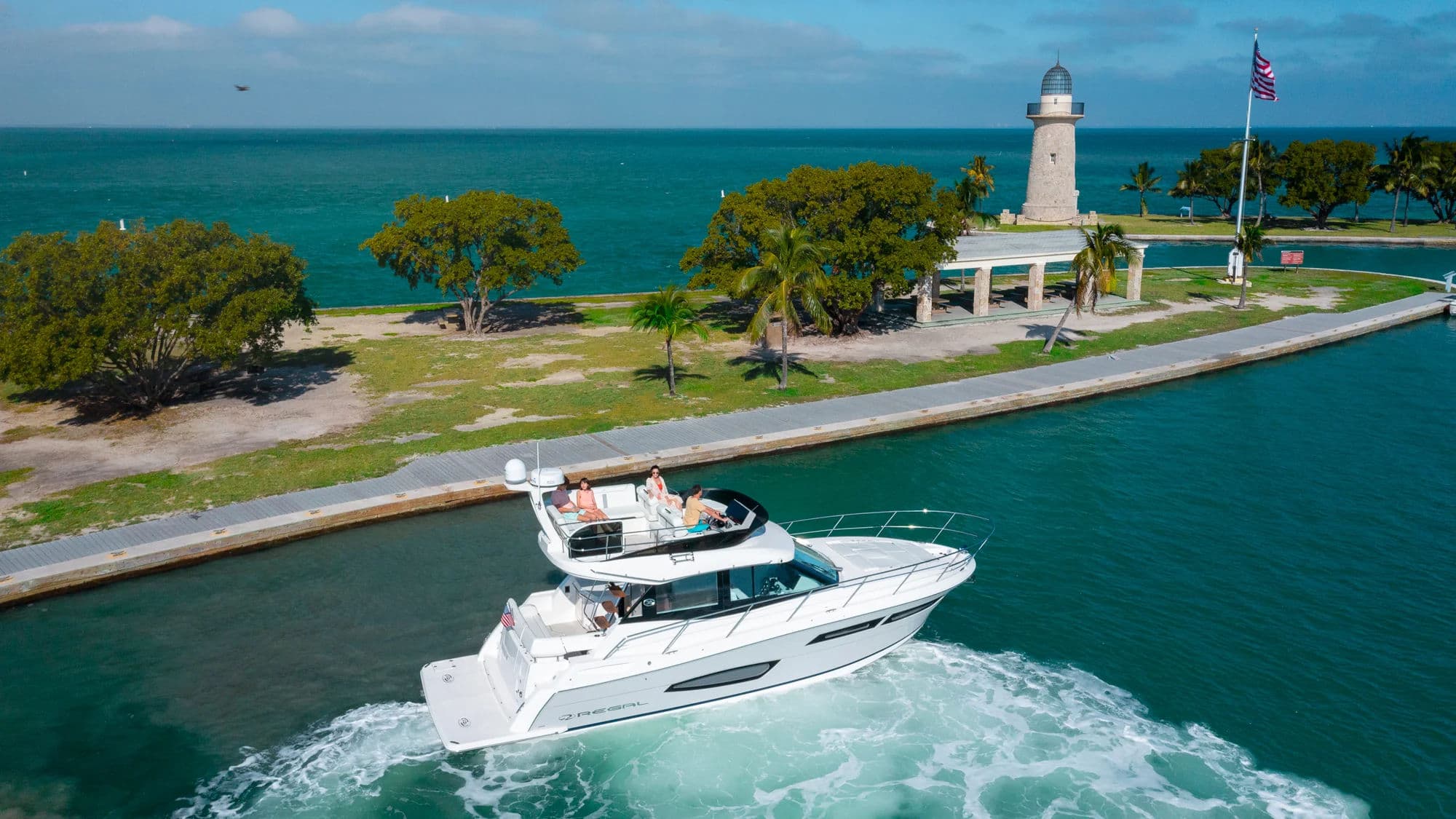 Stanowisko sterowe z joystickiem i autopilotem