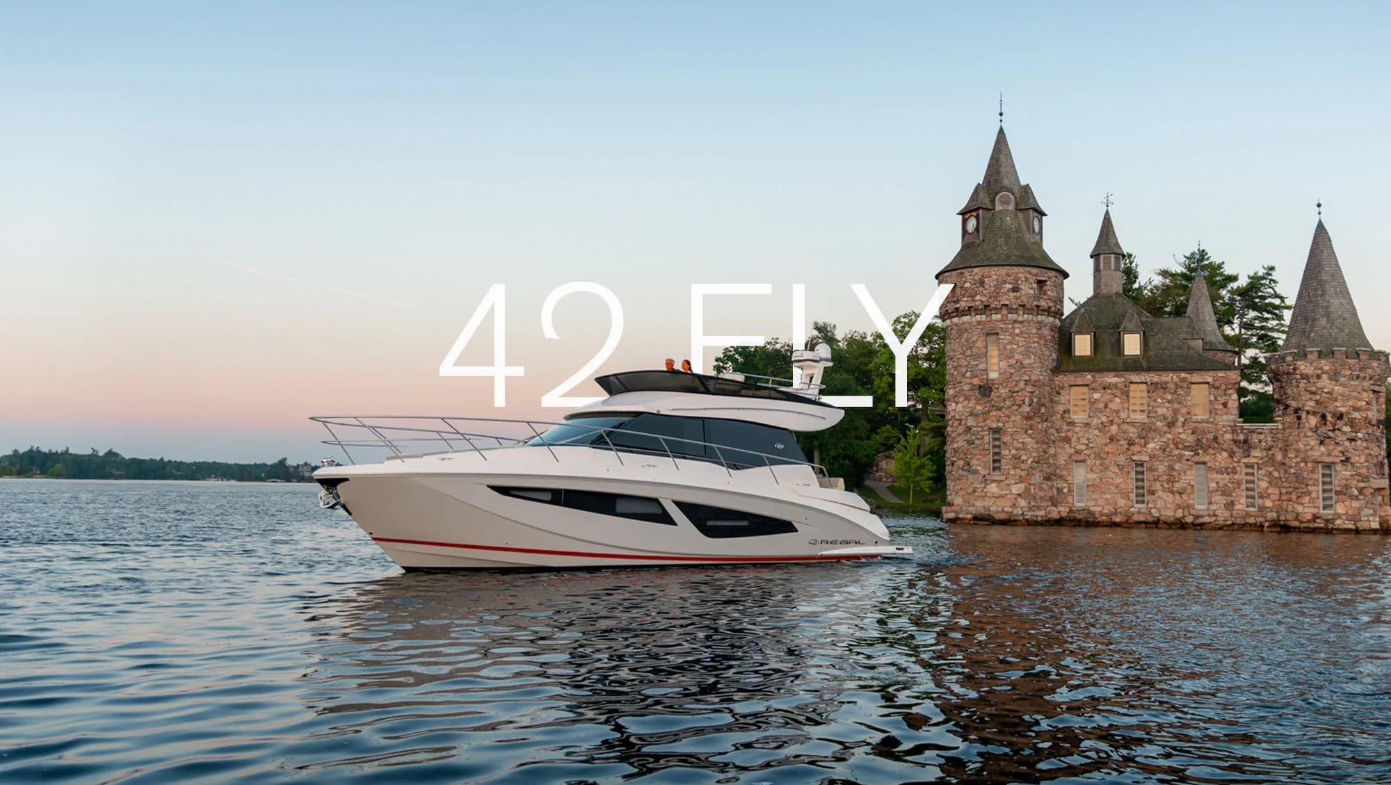 Model 42 FLY z serii Yacht