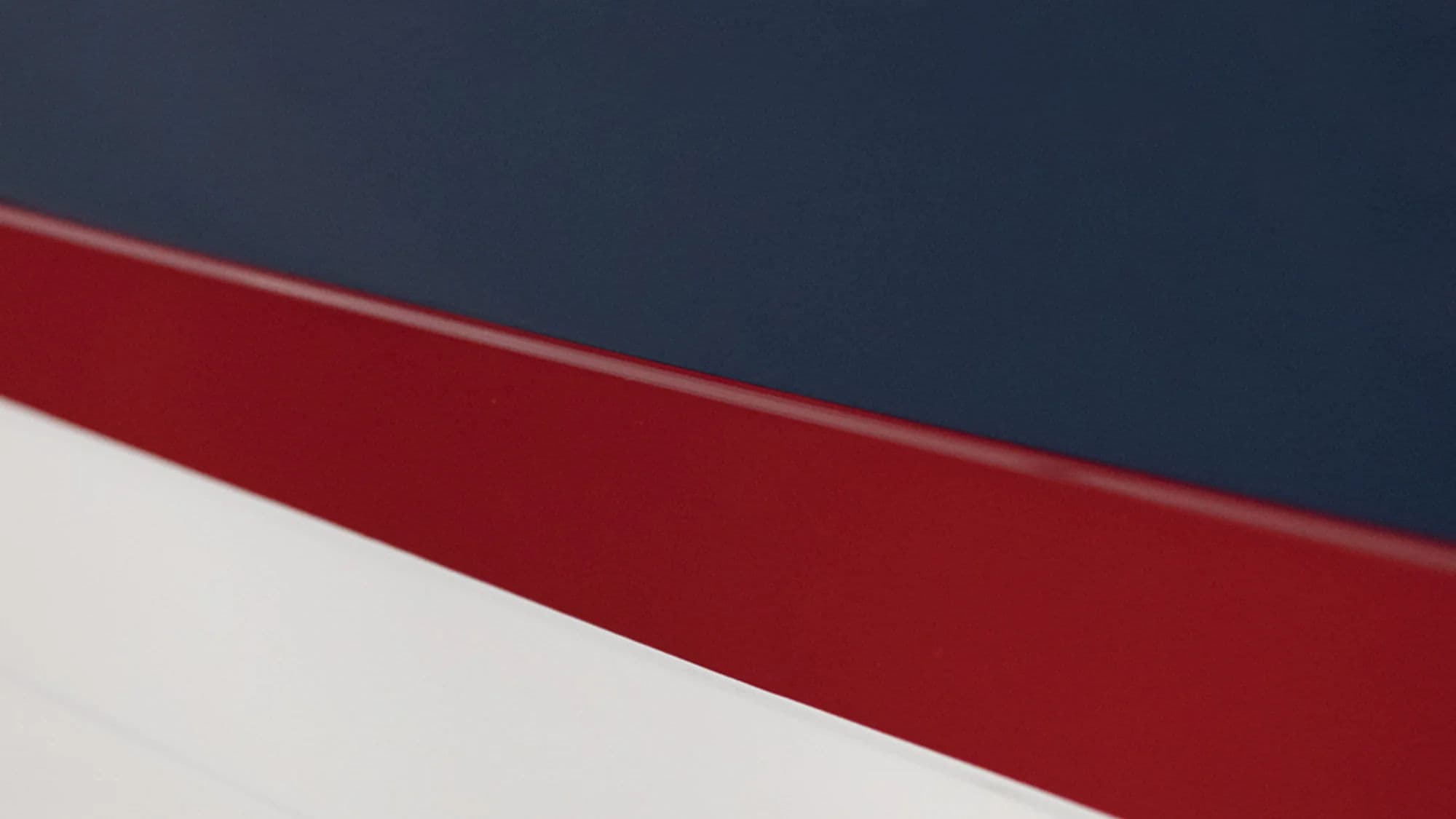 Detal wykończenia gelcoat w modelu Regal