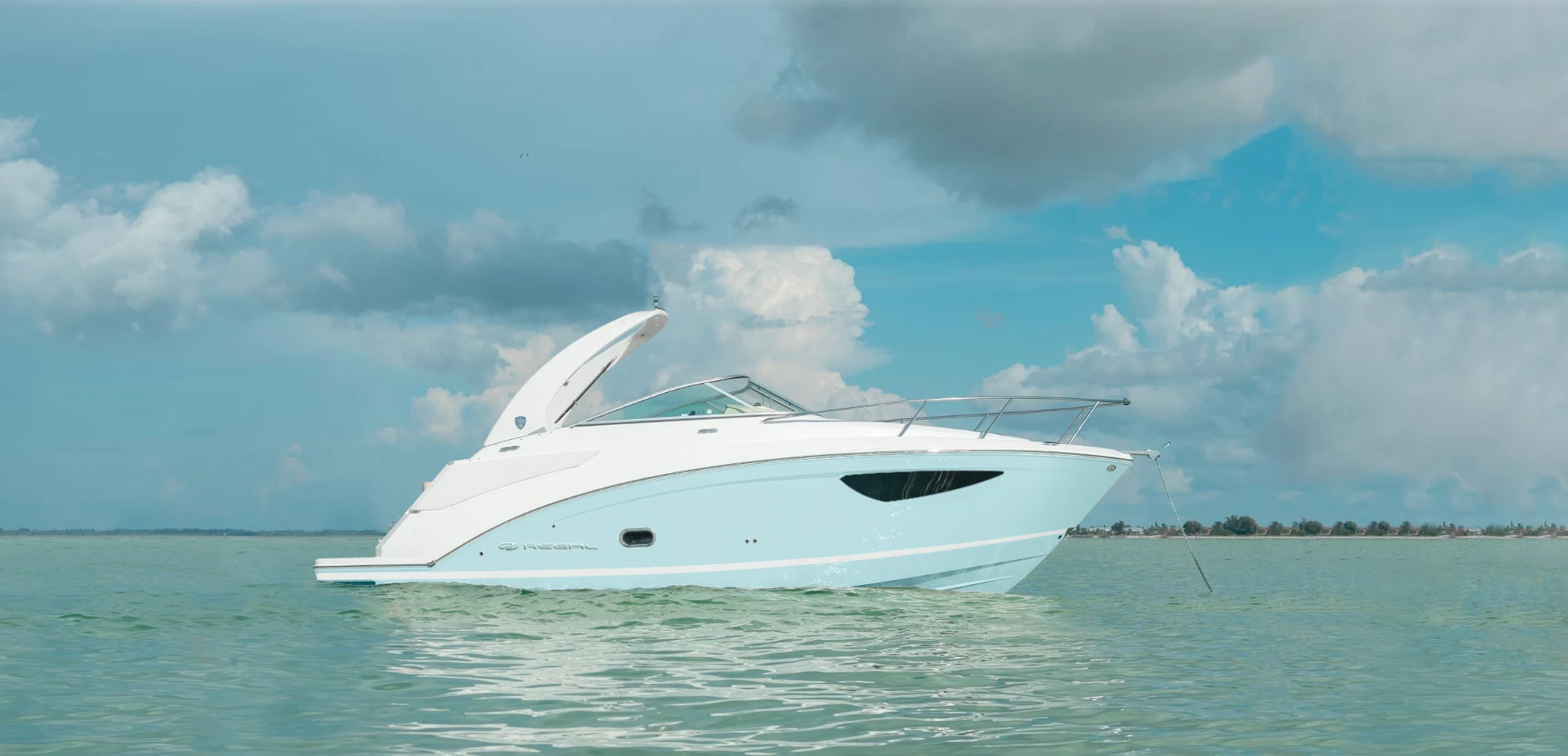 Regal 26 Express Belle Isle Blue gotowy do odbioru na sezon 2027.